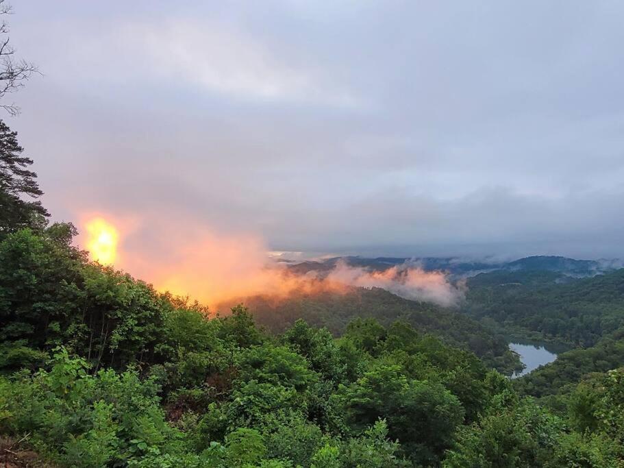 Stunning Mtn. Views! 4Br With All The Amenities! - Vista Vibes- Брайсон-Сити Экстерьер фото