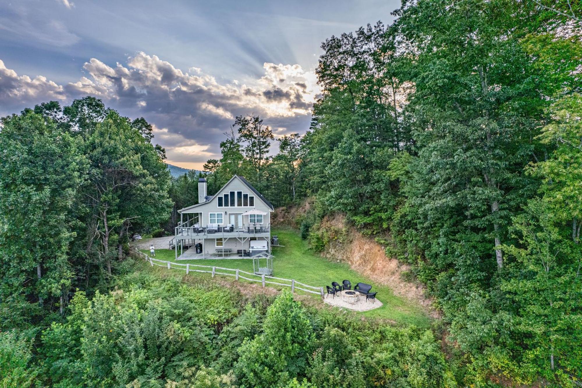 Stunning Mtn. Views! 4Br With All The Amenities! - Vista Vibes- Брайсон-Сити Экстерьер фото